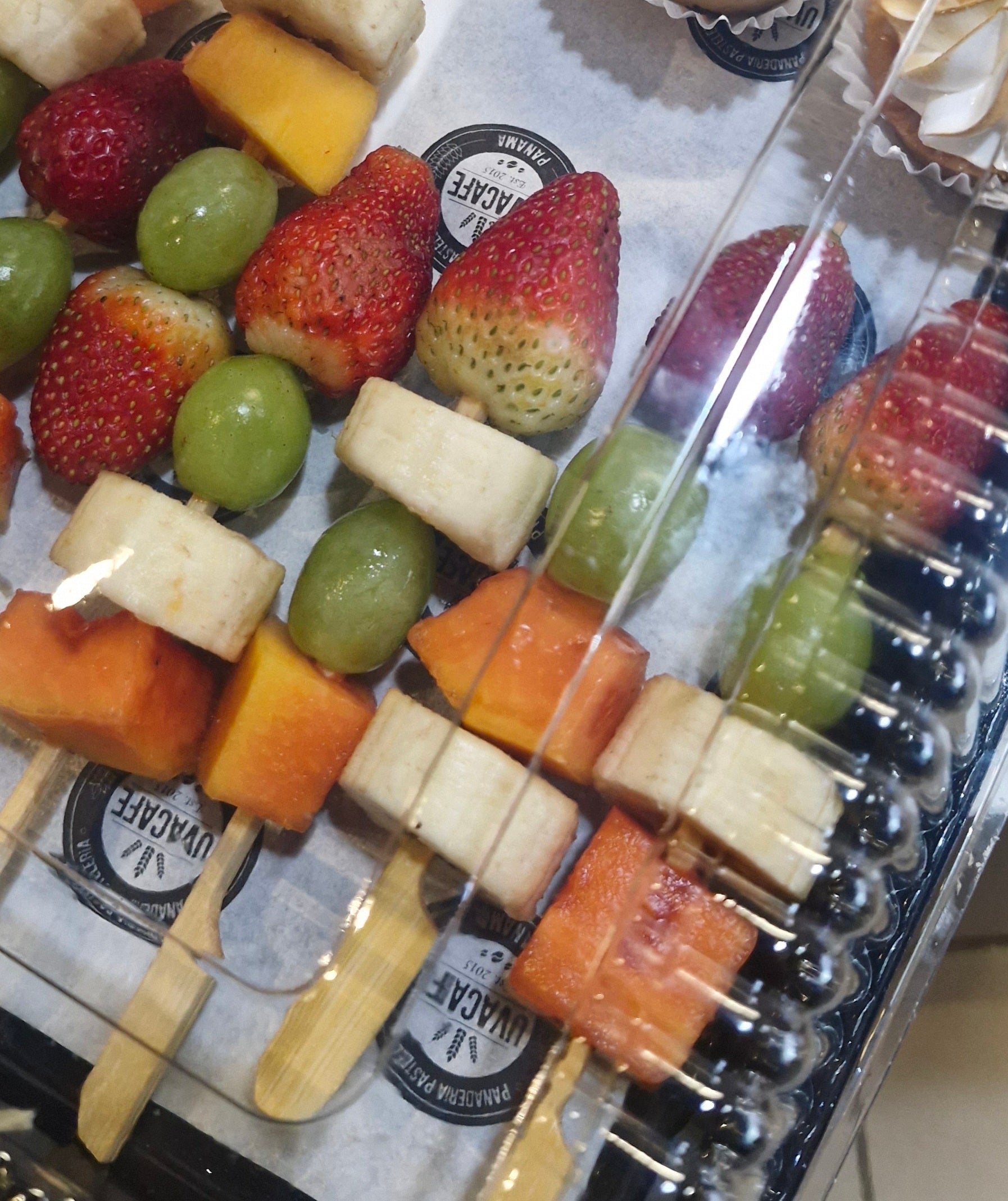Mini Brochetas de Frutas
