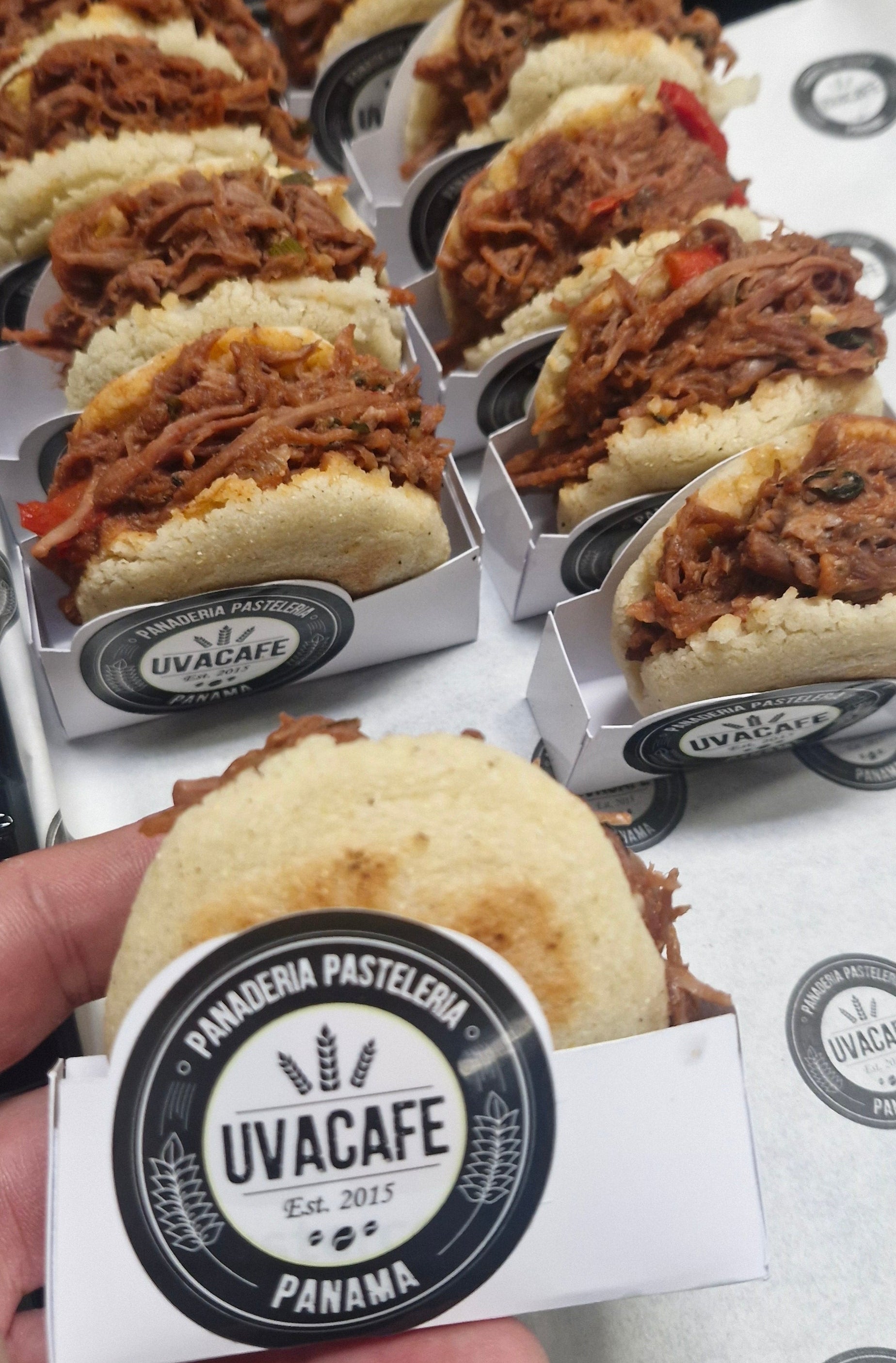 Arepas Sample Mini Mini Arepas de Maiz – UvaCafe
