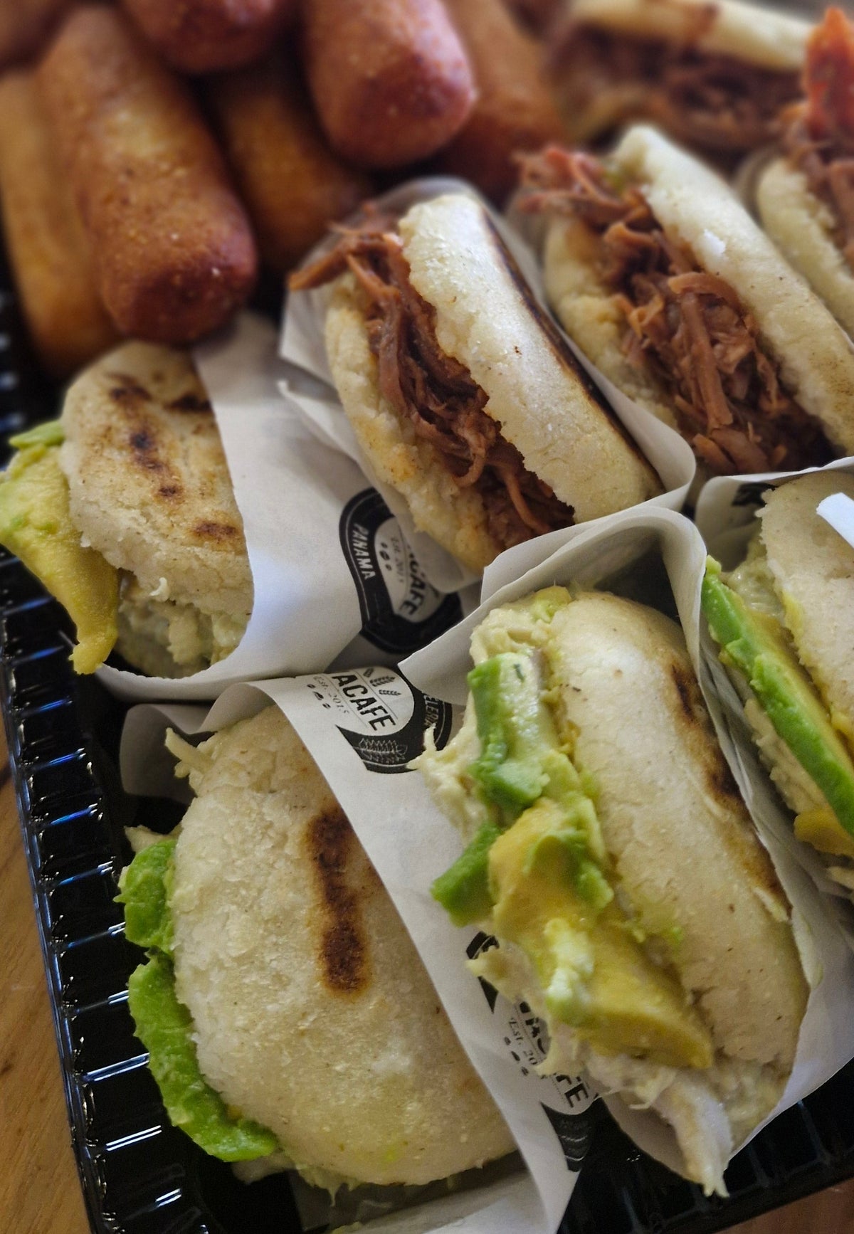Arepas Sample Mini Mini Arepas de Maiz – UvaCafe